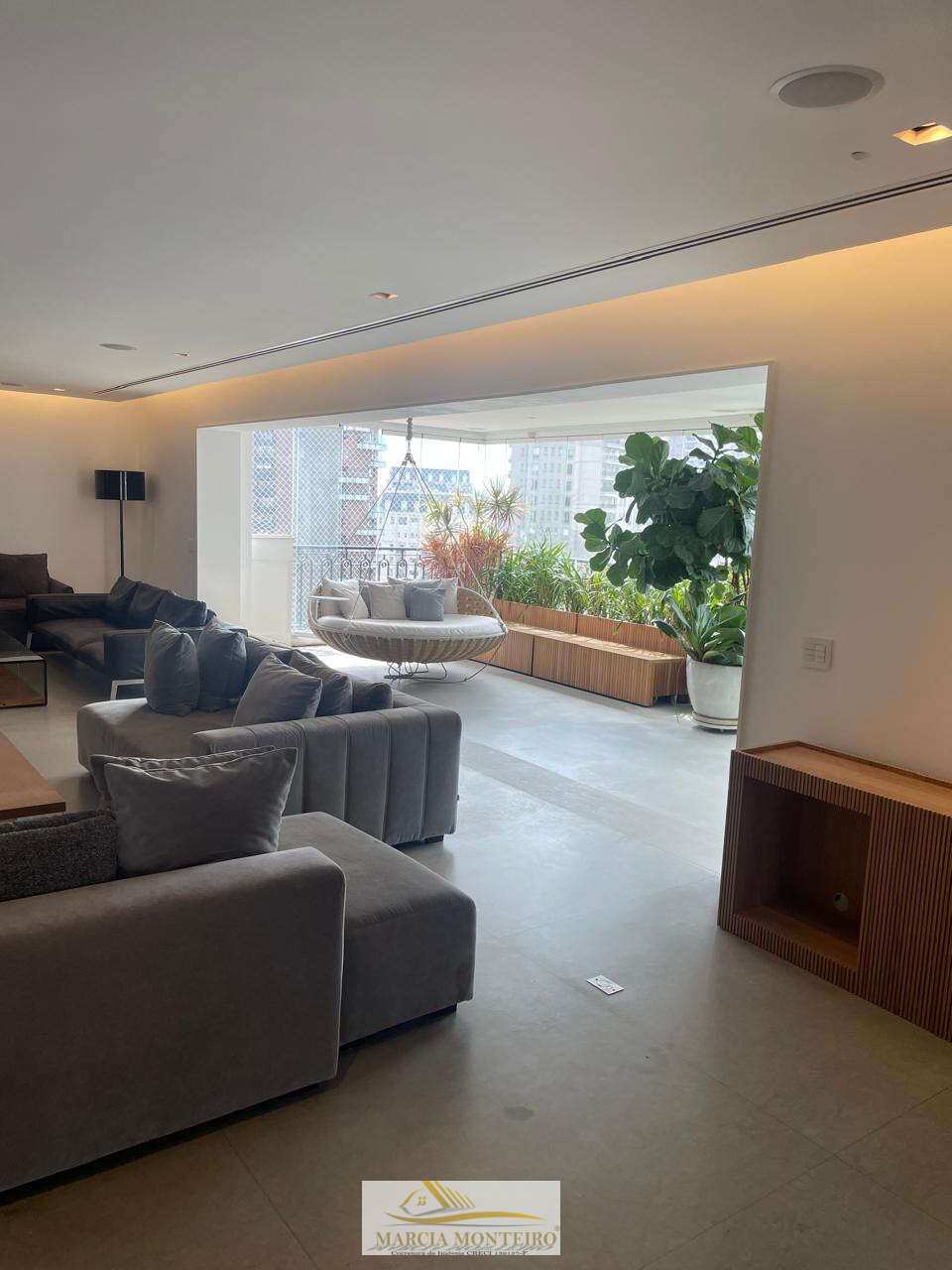 Apartamento Exclusivo 450m² | 3 Suítes Master | 6 Vagas | Itaim Bibi - Marcia Monteiro - Corretora de Imóveis