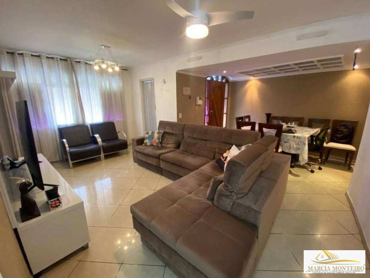 Sobrado à venda em São Paulo, Vila Cavaton, com 5 quartos, 150m² - Marcia Monteiro - Corretora de Imóveis